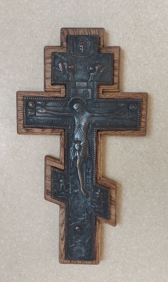 скульптура крест